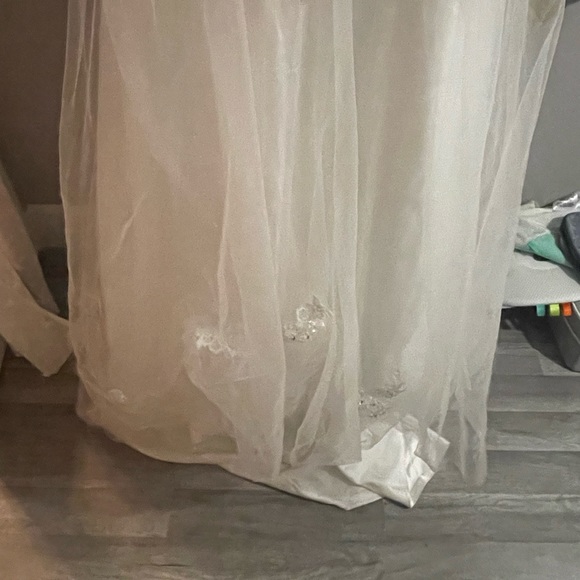 Ballgown Wedding Dress - Picture 3 of 5